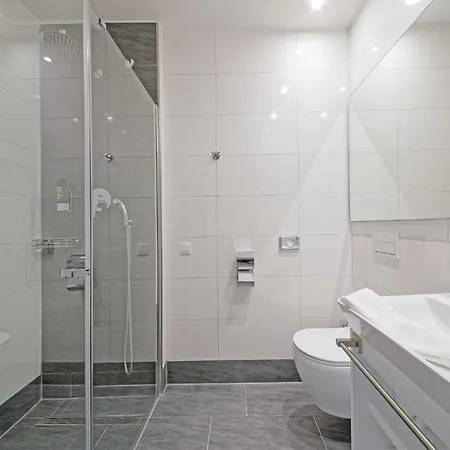 Friends Duesseldorf-airport 4* راتينغن