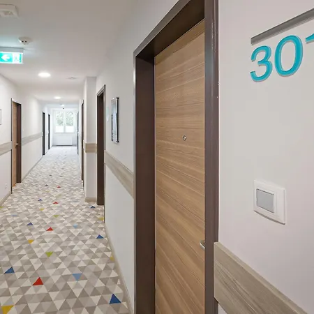 فندق Friends Duesseldorf-airport راتينغن