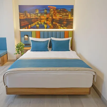 Friends Duesseldorf-airport