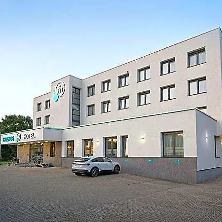 Friends Duesseldorf-airport 4*