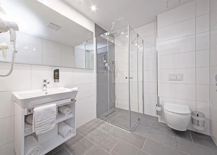 Friends Duesseldorf-airport